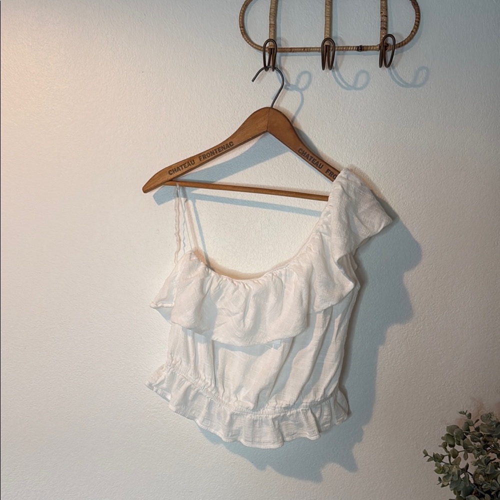 AE White Ruffled Women's Top Size L